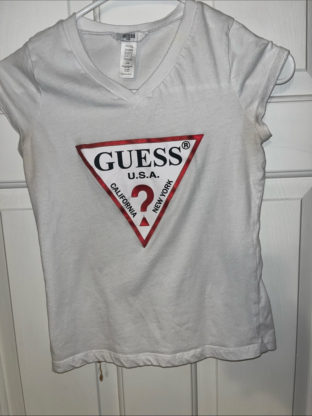 GUESS White Short Sleeve V-Neck Tee with Red Triangle Logo